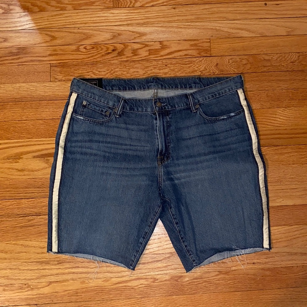 NWT Abercrombie & Fitch Men’s Jean Short